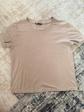 Zara Beige Short Sleeve Crewneck Tee
